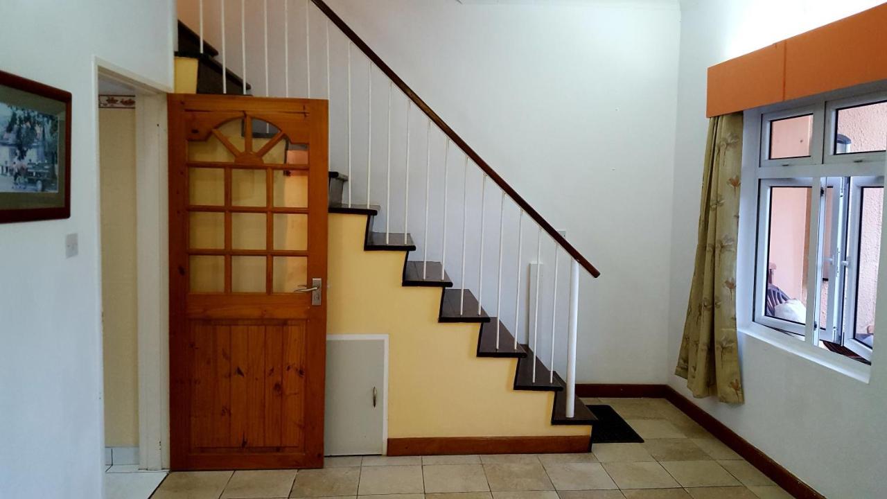 Ferienwohnung Hibiscus House Seychelles Self Catering Victoria Exterior foto