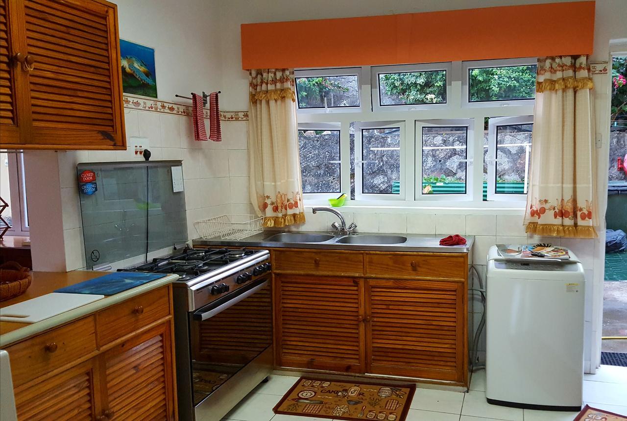 Ferienwohnung Hibiscus House Seychelles Self Catering Victoria Exterior foto
